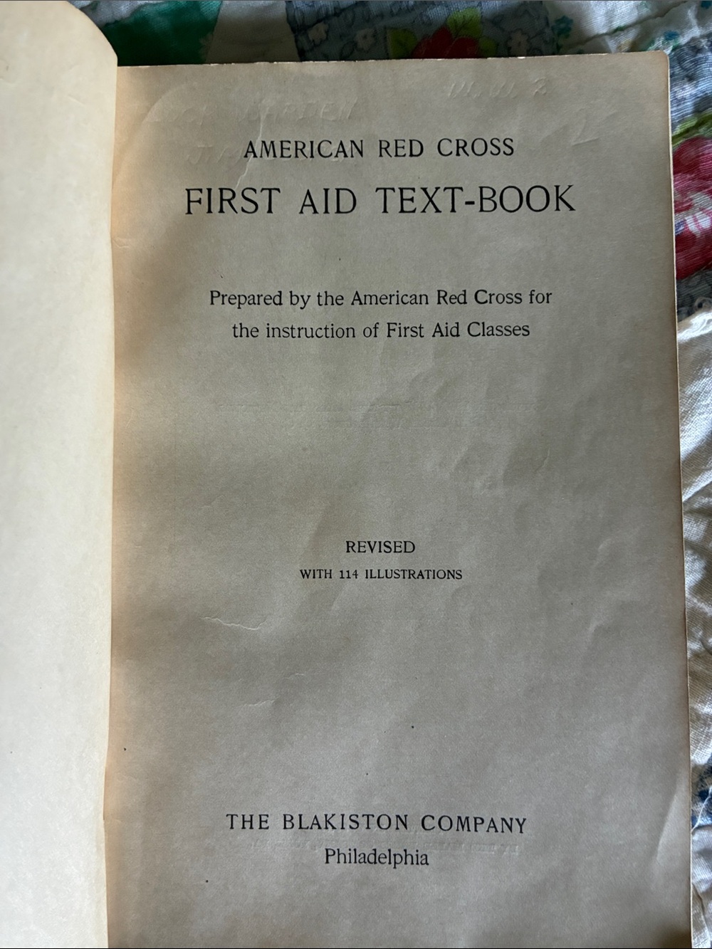Vintage American Red Cross First Aid Text-Book - Tan Cover with Red Cross - Picture 8 of 10